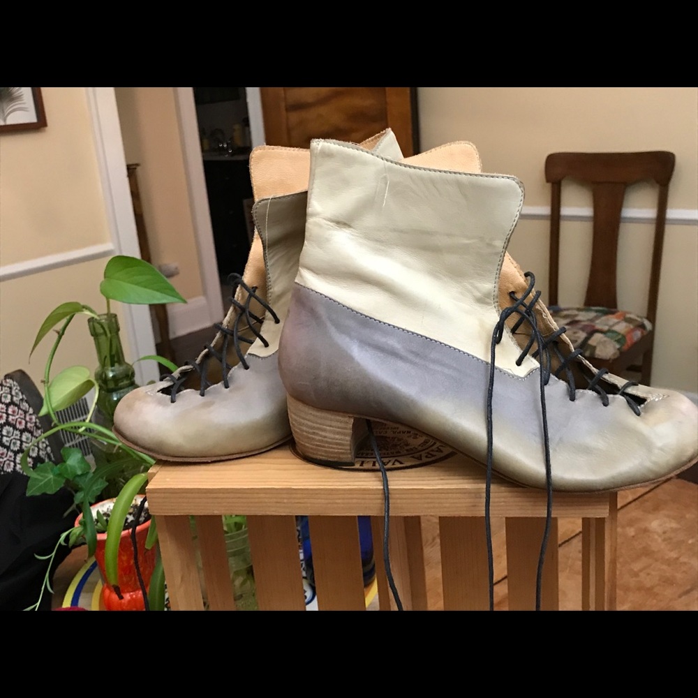 Two tone lace up boots